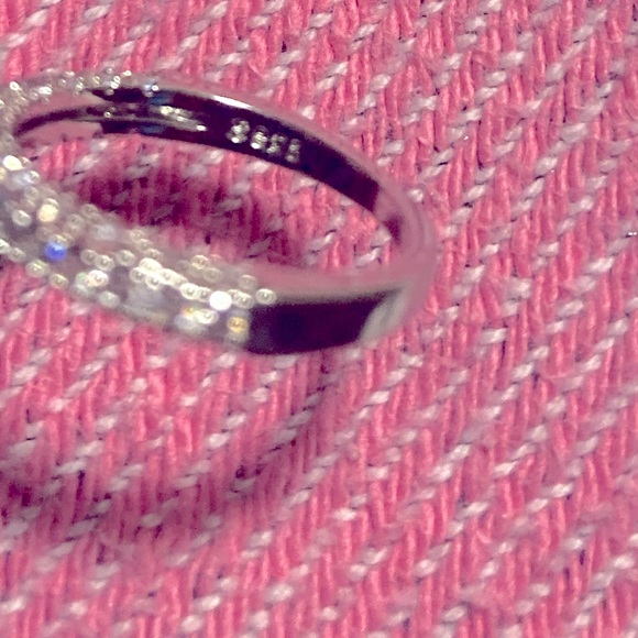 **SOLD**NWOT ¥ 18K WHITE GOLD Plated 925 Silver OVAL CZ 💎 RING (6) - Picture 5 of 5